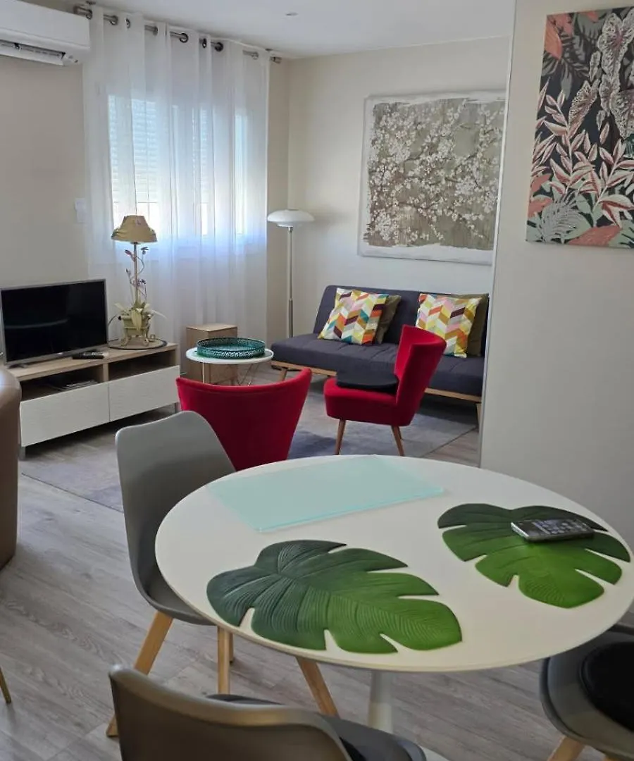 Super Top My Clean Flat Marseille View Port 0*,  Francie